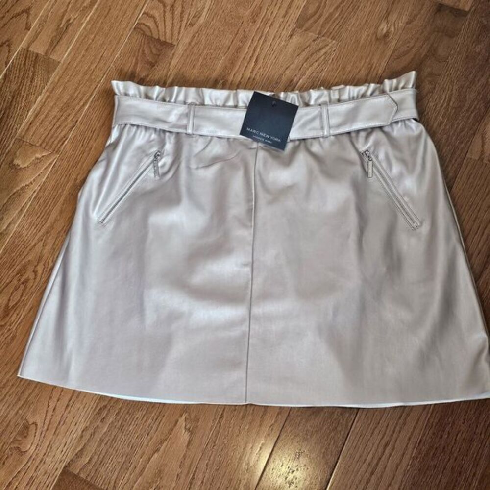 NWT Marc New York Skirt Soft Faux Leather Light Pink Metallic Zip Pockets XL
